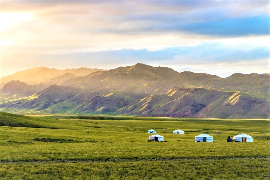 Discover the Peacfulness and Breath Taking Landscapes in Mongolia