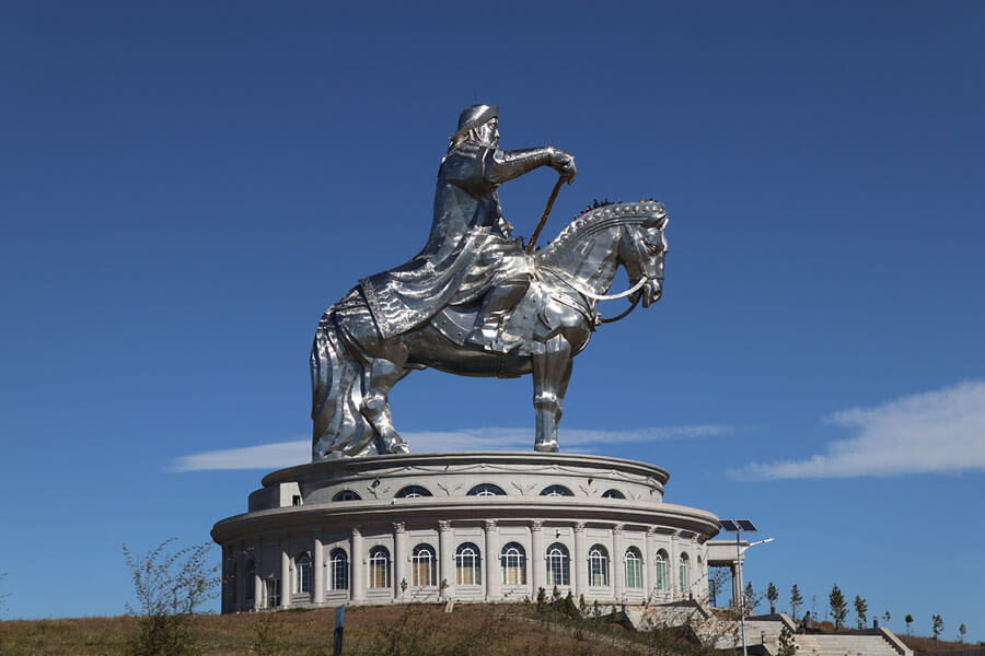 Chingis Khaan’s Statue - Mongolia trip packages