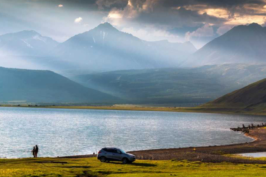 Lake Khuvsgul - Mongolia Adventure Tours