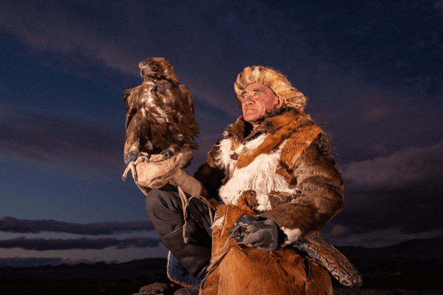 eagle performance you should see during Mongolia Tours