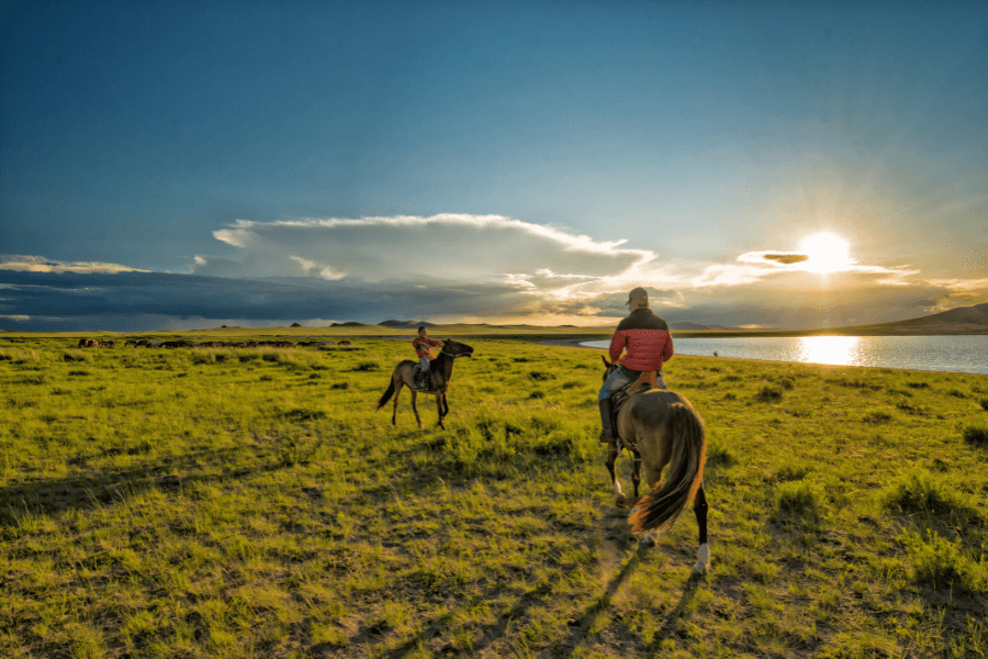 horse riding activity in mongolia tour package