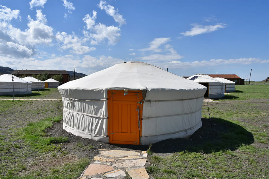 Khanbogd ger camp - gobi desert tour